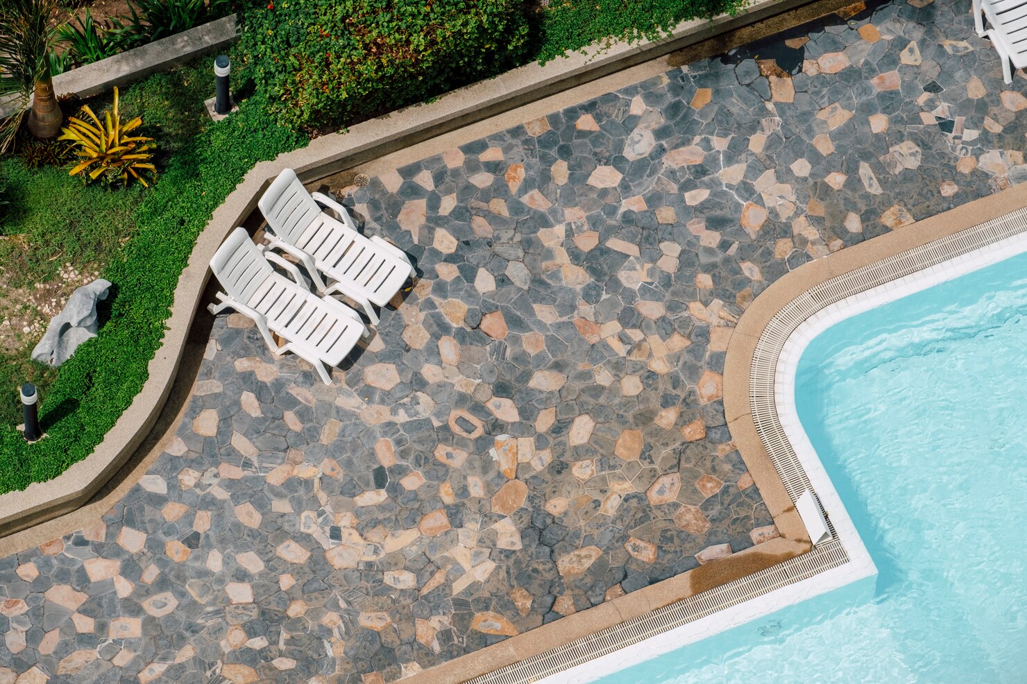 Concrete slab and paver outdoor installation